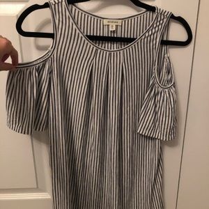 navy and white stripped top